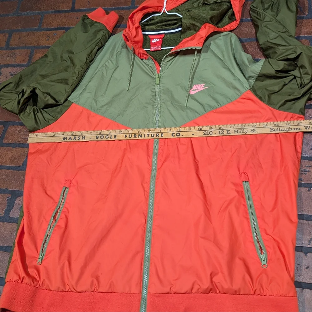 Vintage Nike Men's XXL Colorblock Hooded Windbreaker‎